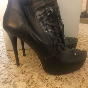 Ladies Black Leather Booties